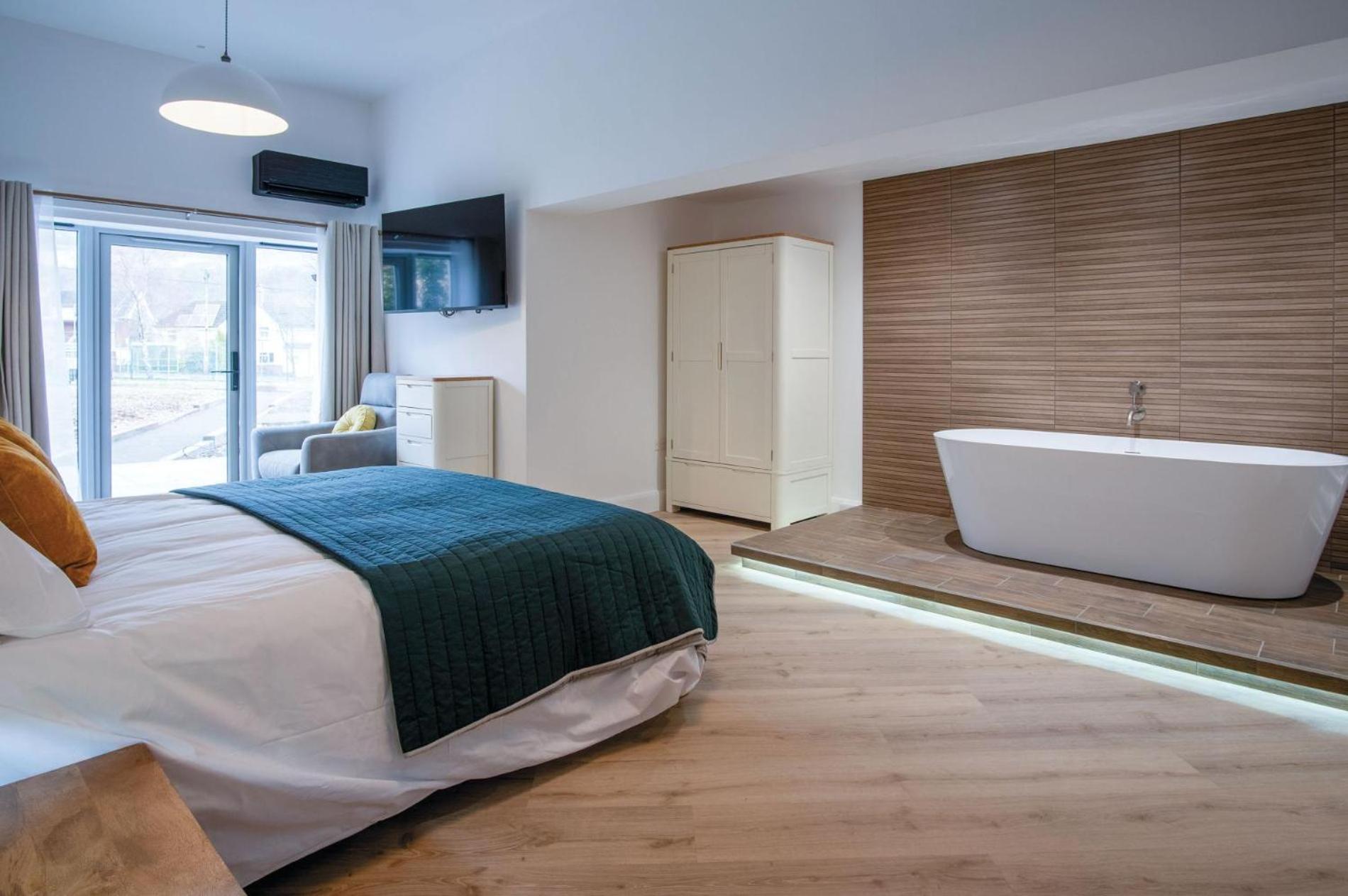 Suite 5 - Sleeping Giant Hotel - Pen Y Cae Inn Brecon Exteriör bild