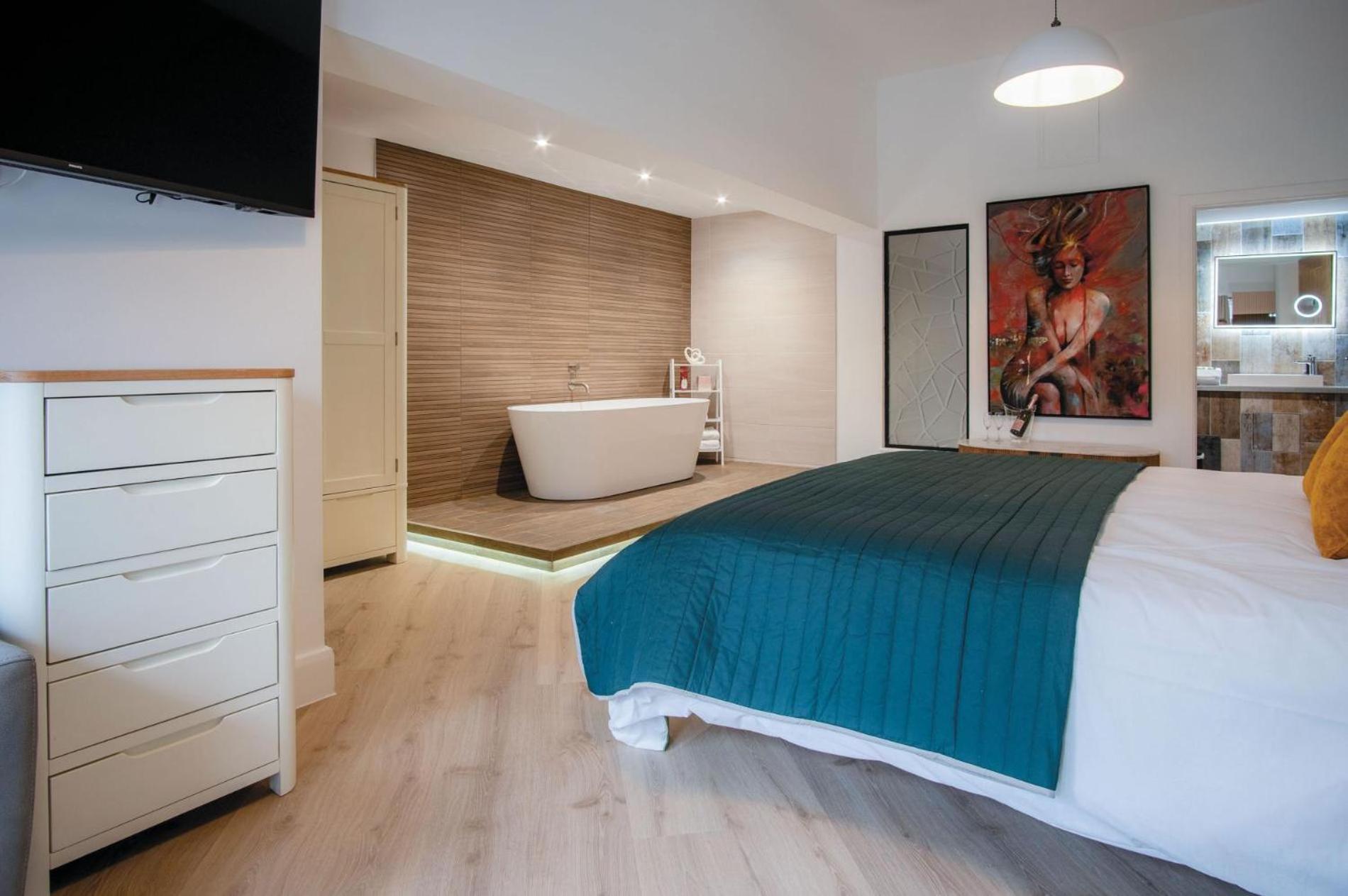 Suite 5 - Sleeping Giant Hotel - Pen Y Cae Inn Brecon Exteriör bild